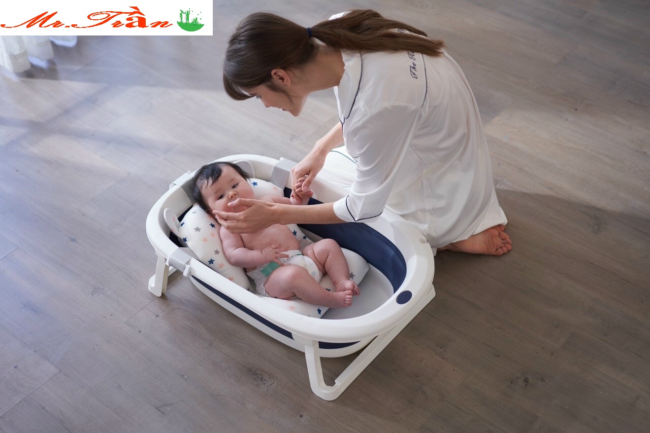 Bồn tắm gấp gọn cao cấp có kèm phao nằm cực chất cho con từ 0-7 tuổi