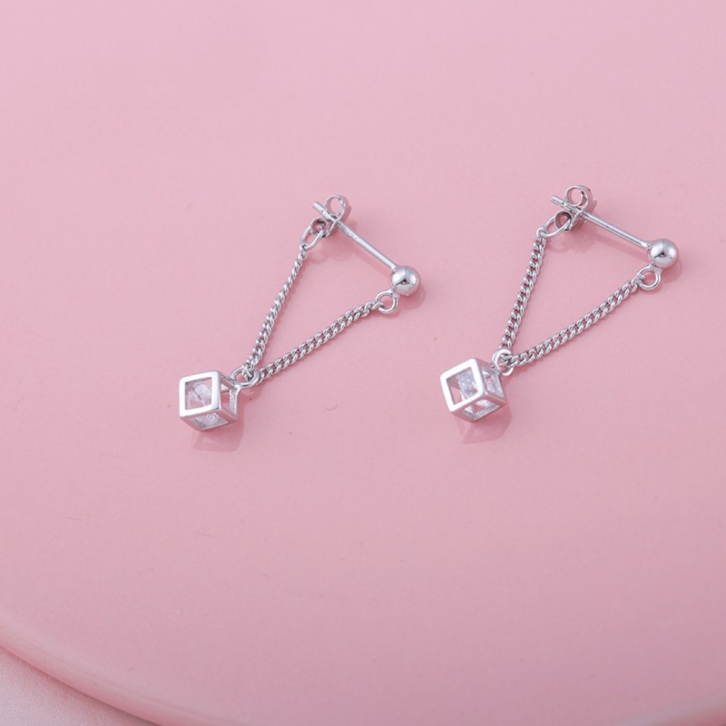 Hoa tai nữ thời trang đá lồng HT43