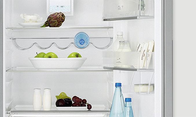 Tủ lạnh Electrolux 570 lít ETB5702BA ngăn kệ di chuyển linh hoạt