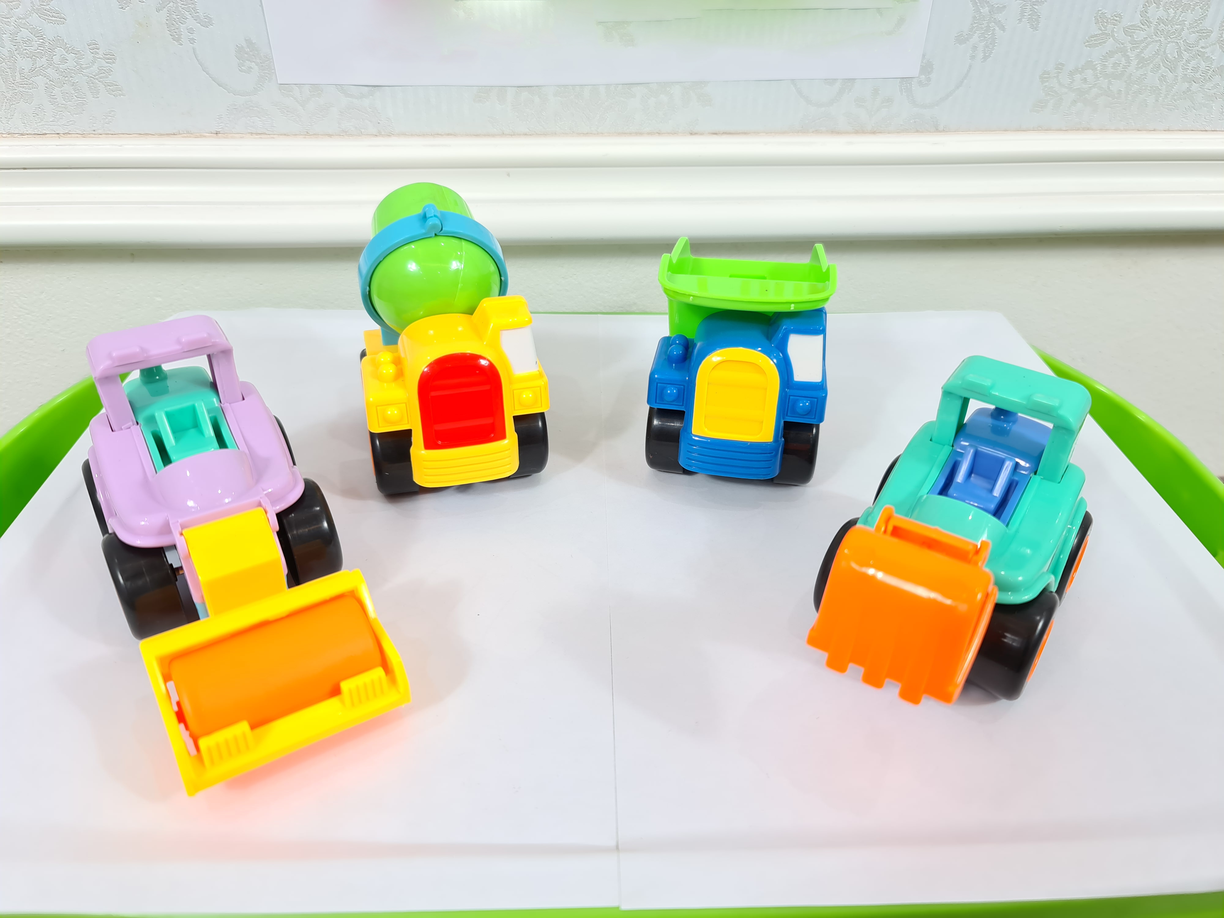 Túi 4 xe cẩu Model 8326