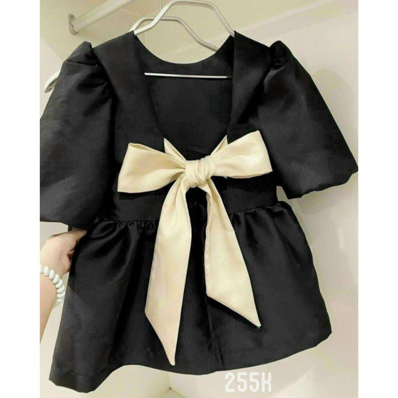 SET ÁO BUỘC NƠ LƯNG PHỐI QUẦN NGẮN UMI