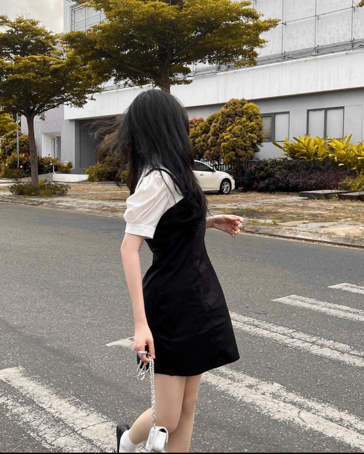 ĐẦM CỔ SƠ MI TAY BỒNG NGẮN