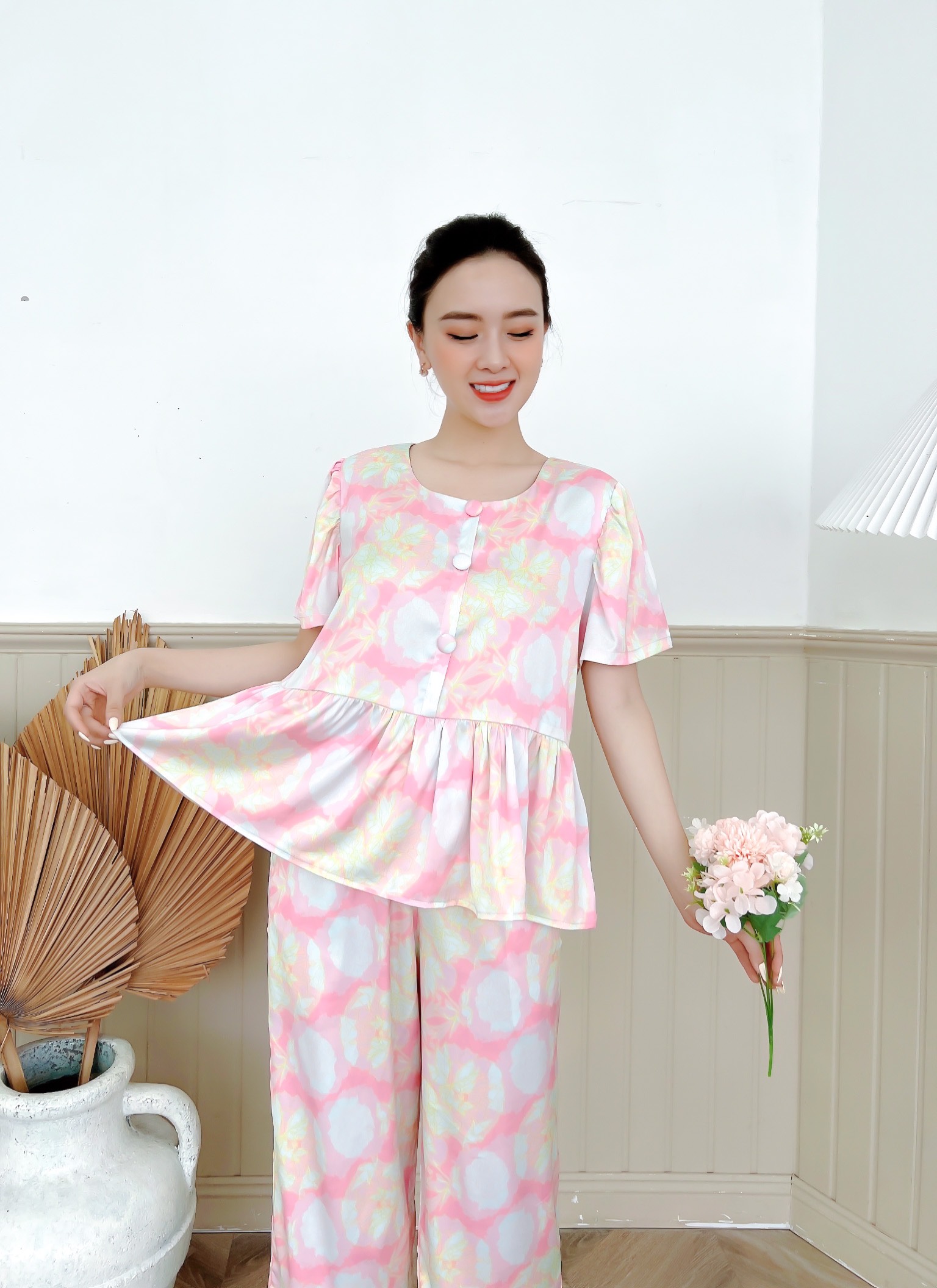 Đồ Bộ Pyjama, Đồ mặc nhà nữ Lụa Pháp cao cấp, mềm mịn, thoáng mát - HW1009 - RELAX