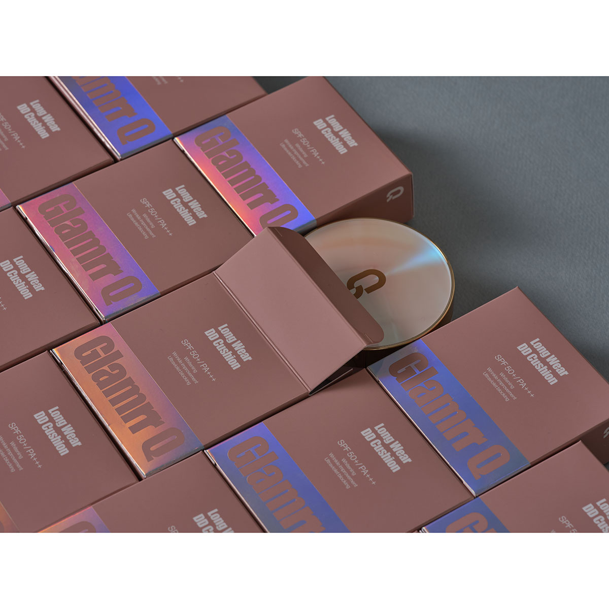 Phấn nước trang điểm dưỡng da GLAMRR Q LONG WEAR DD CUSHION by Gilaa