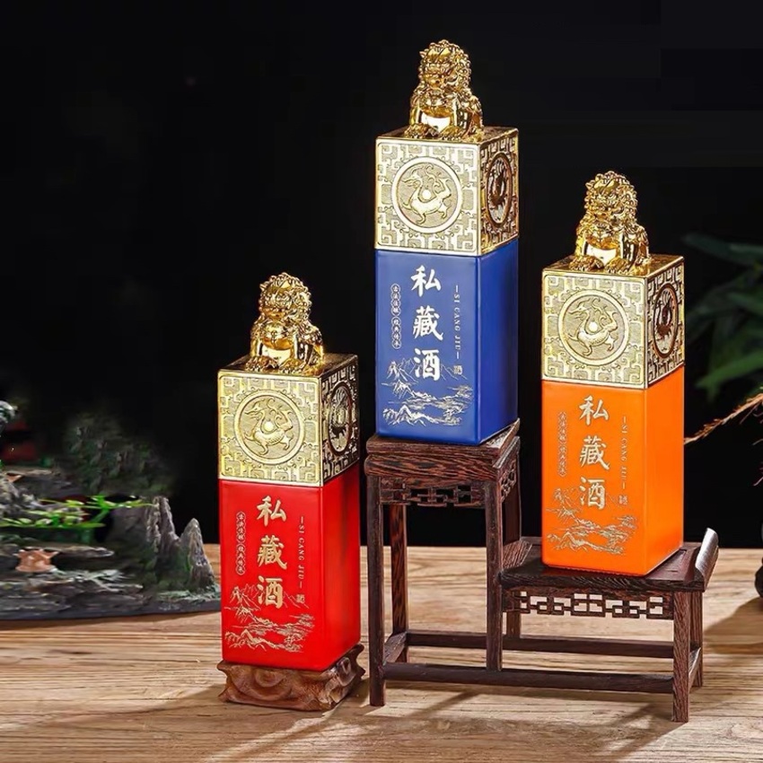 Chai Đựng Rượu 500ML mẫu ngọc tỷ ấn ký – kèm hộp giấy và túi đựng quà – 3 màu lựa chọn - Chai Thủy Tinh Đựng Rượu – Vỏ Chai Rượu Đẹp