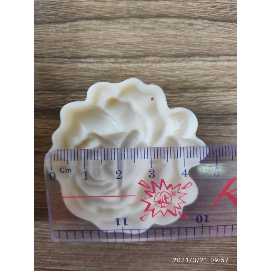 KHUÔN TRUNG THU LÒ XO 50 GRAM 3D HÌNH HOA HỒNG