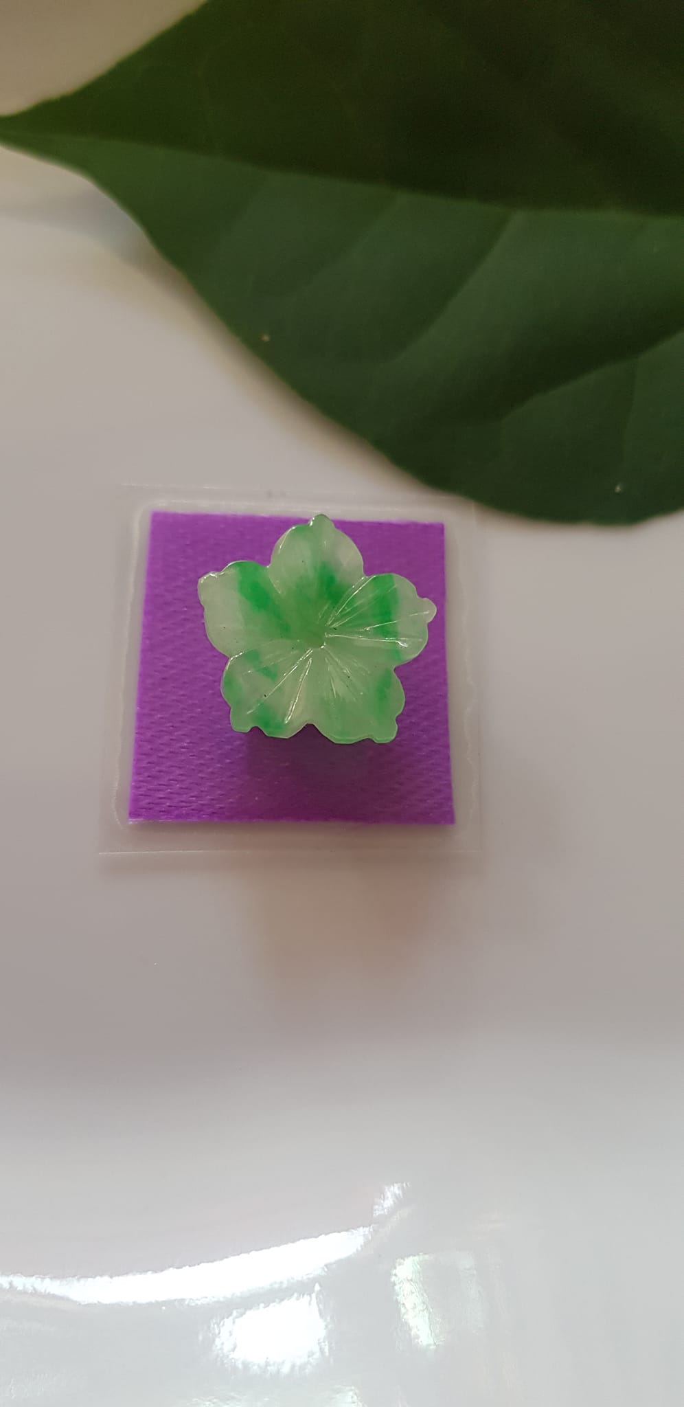 Mặt dây chuyền Mới Đẹp Bông Mai Trắng Xanh Lý nhẹ bóng đều đẹp đá cẩm thạch thiên nhiên ạ Size 14mm x dầy 3mm Đá Ngọc cẩm thạch tự nhiên Nữ bọc vàng làm mặt dây chuyền, mặt nhẫn đeo đẹp ạ