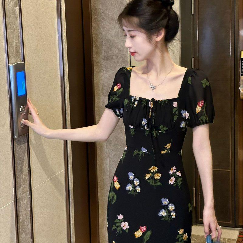 DONGSHOP Pháp Vintage vuông cổ in tay áo ngắn đuôi cá đầm nữ tính siêu tiên váy dài màu đen hoa chiffon đầm