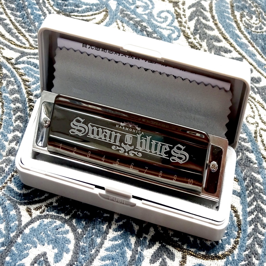 Kèn Harmonica Diatonic 10 Lỗ Swan Blues SW1020W key C (Đen)