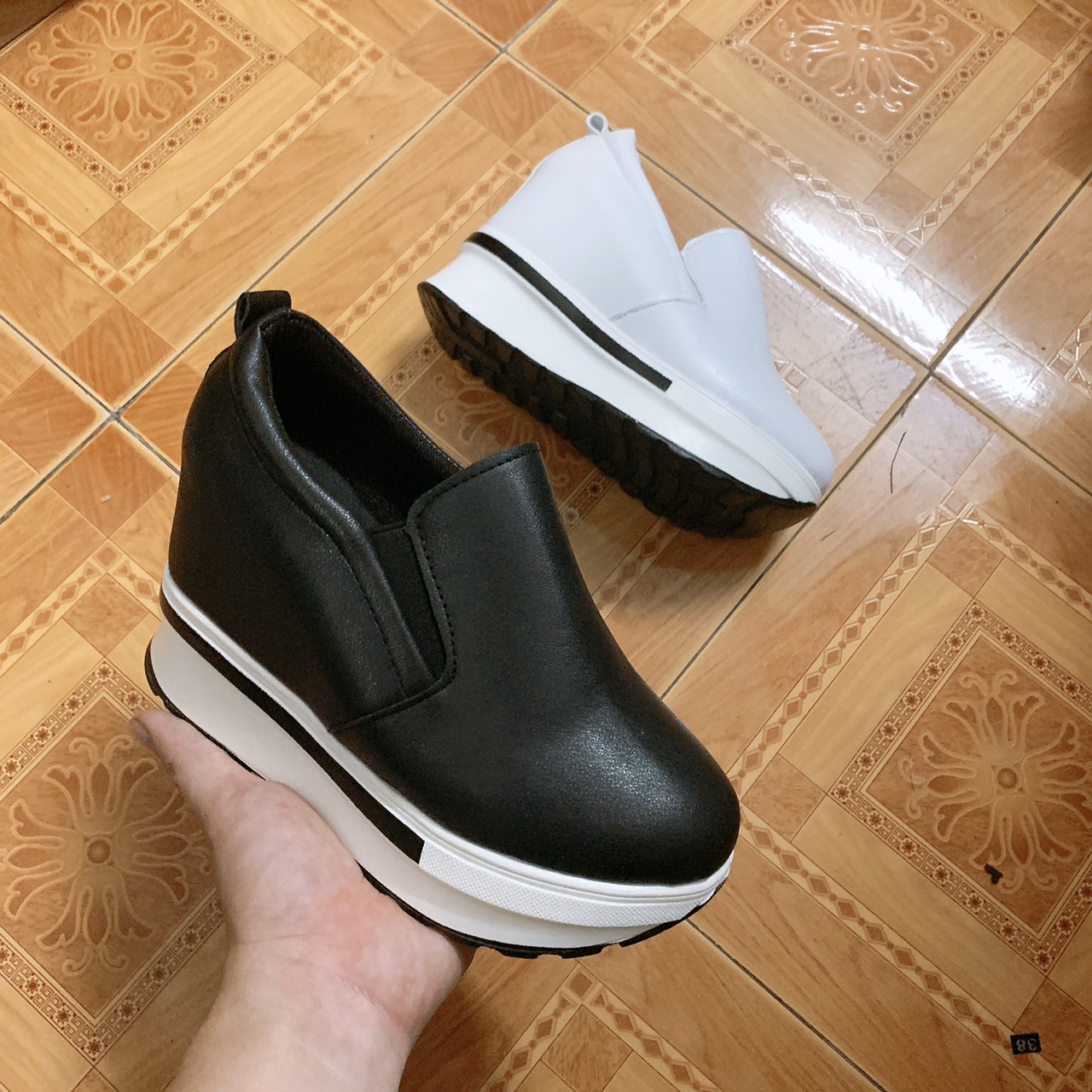 Giày Sneakers Nữ Độn Đế 8cm Da PU Mã H79