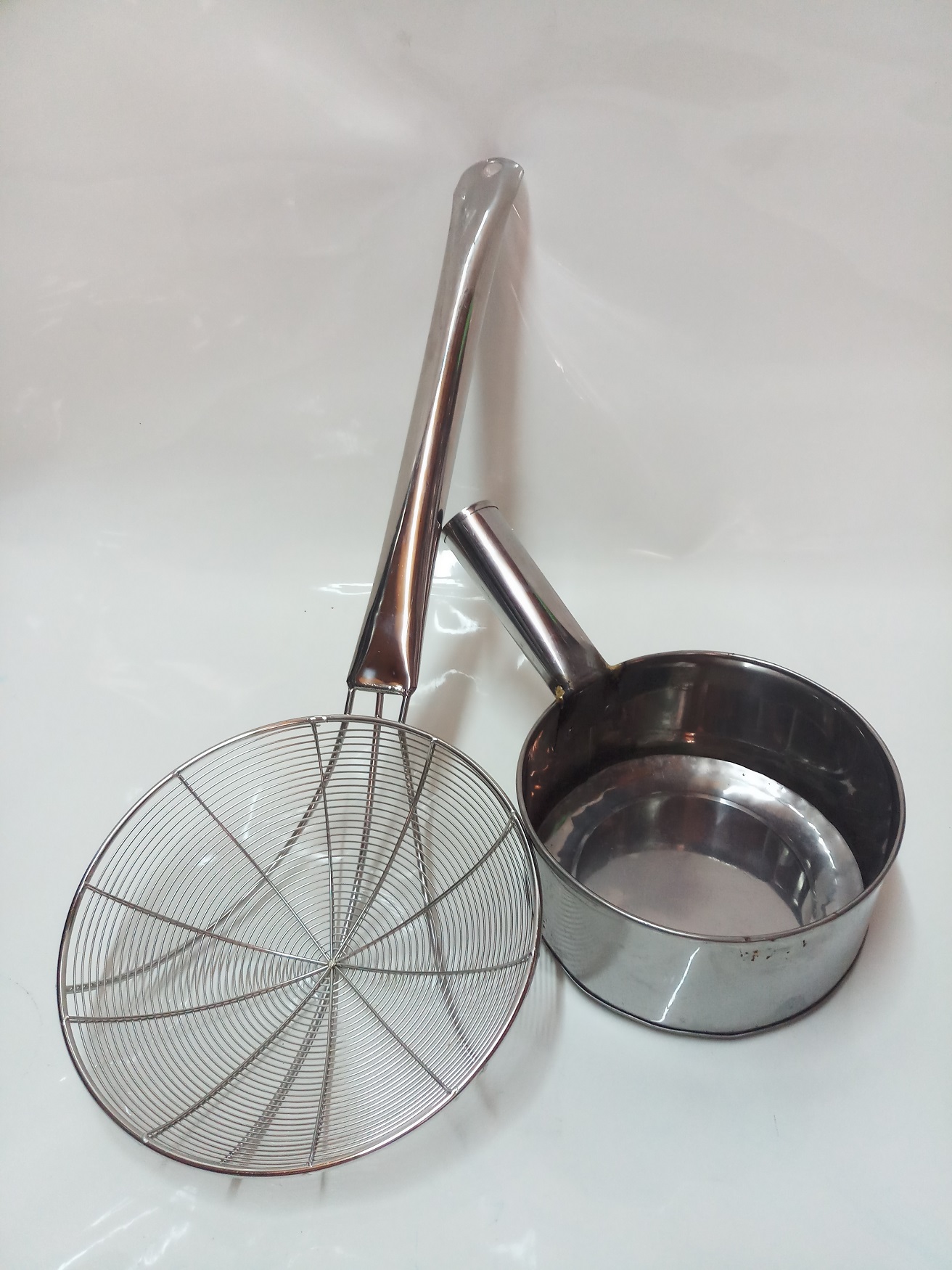 VỢT VÒNG CÁN INOX VỚT XƯƠNG,RAU CỦ VỚT ĐỒ CHIÊN,TẶNG KÈM CA INOX CAO CẤP.