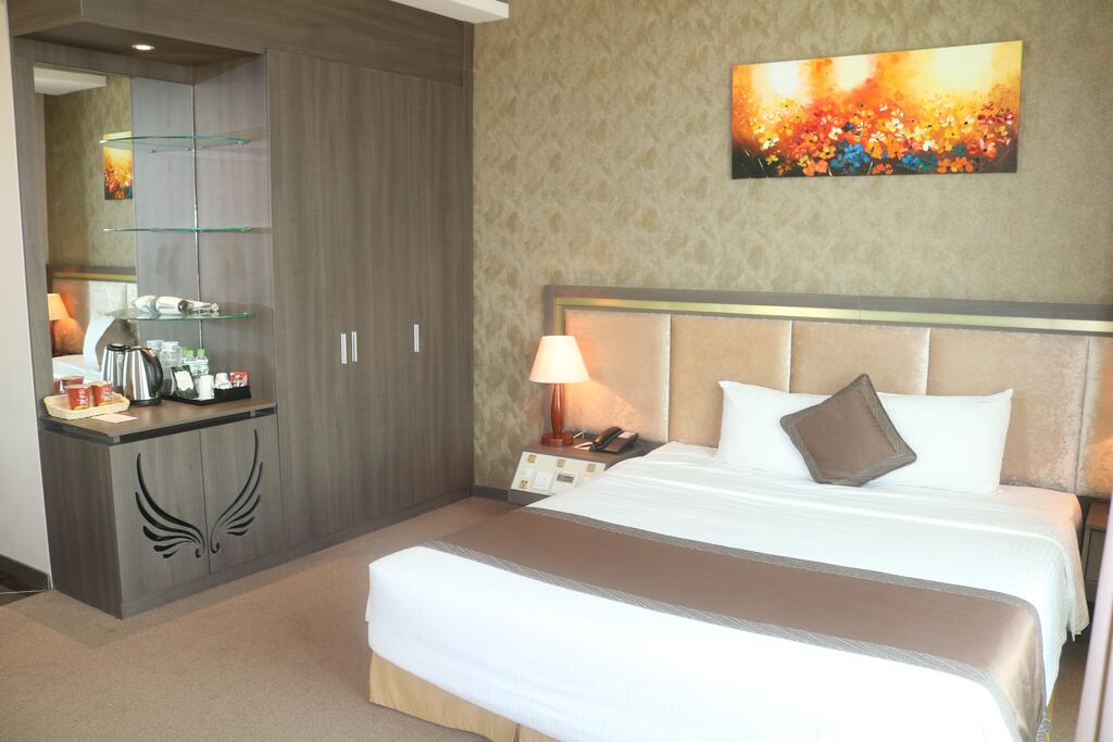 Combo Cần Thơ 3N2Đ: Mường Thanh Hotel 5*+ Xe Đưa Đón Sân Bay Cần Thơ - Tặng Tour Chợ Nổi