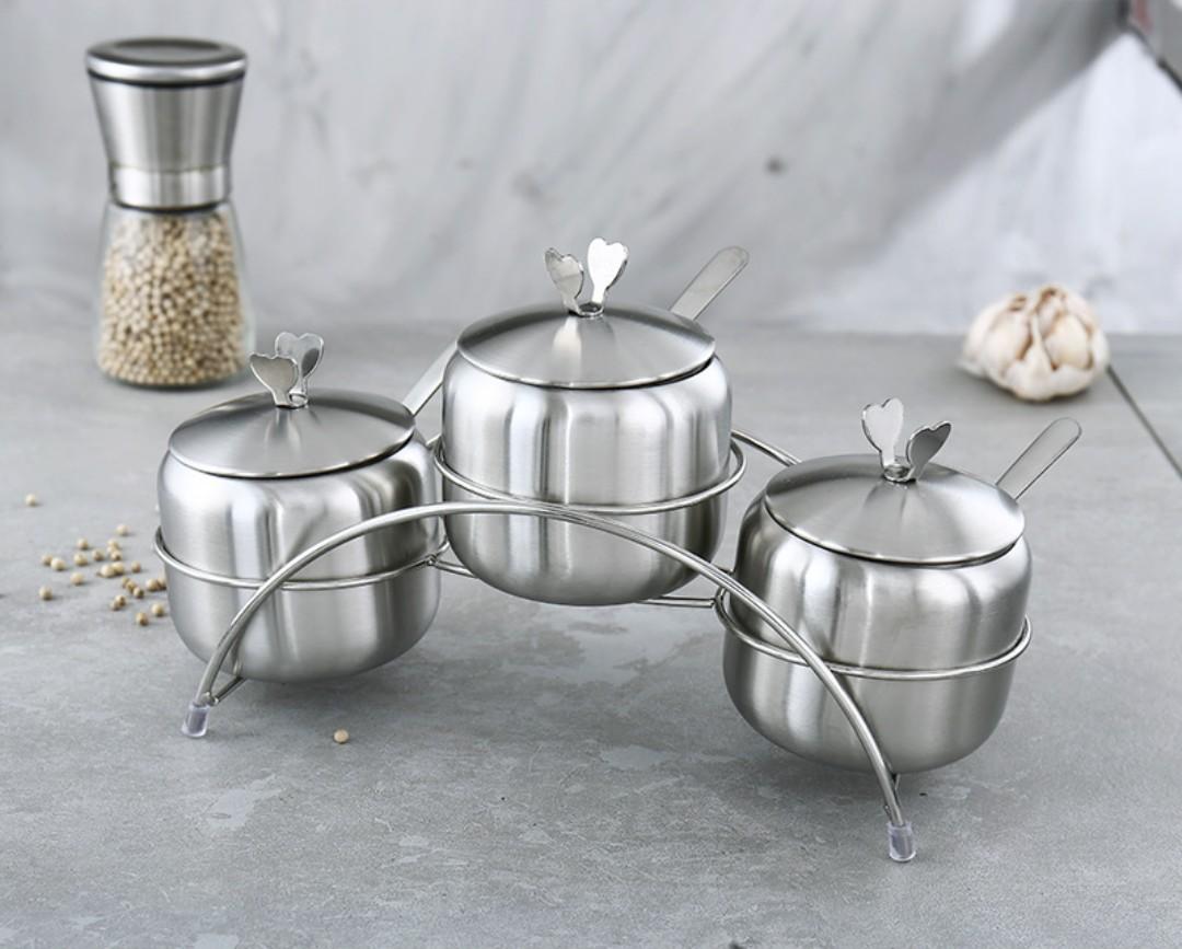 Hũ Gia Vị Inox 3 Ngăn Kèm Kệ