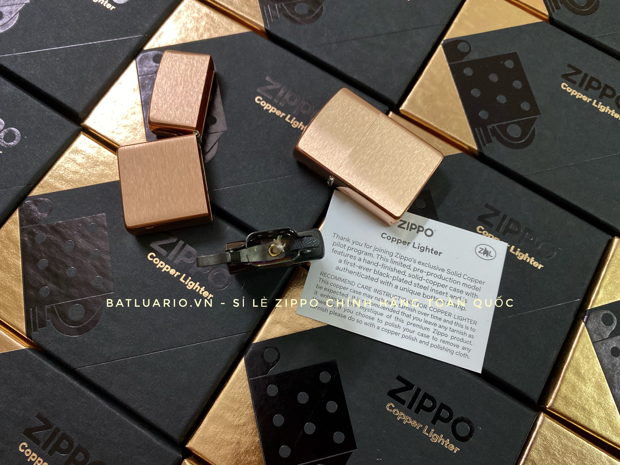Bật Lửa Zippo 48107 – Zippo Solid Copper – Zippo Copper Case With Black Coated Stainless Steel Insert – Zippo Đồng Đỏ Nguyên Khối 2022