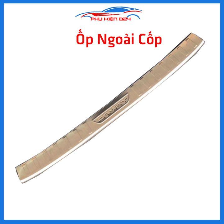 Ốp chống trầy cốp Camry 2019-2020-2021-2022 inox sáng bóng bảo vệ xe chống va đập