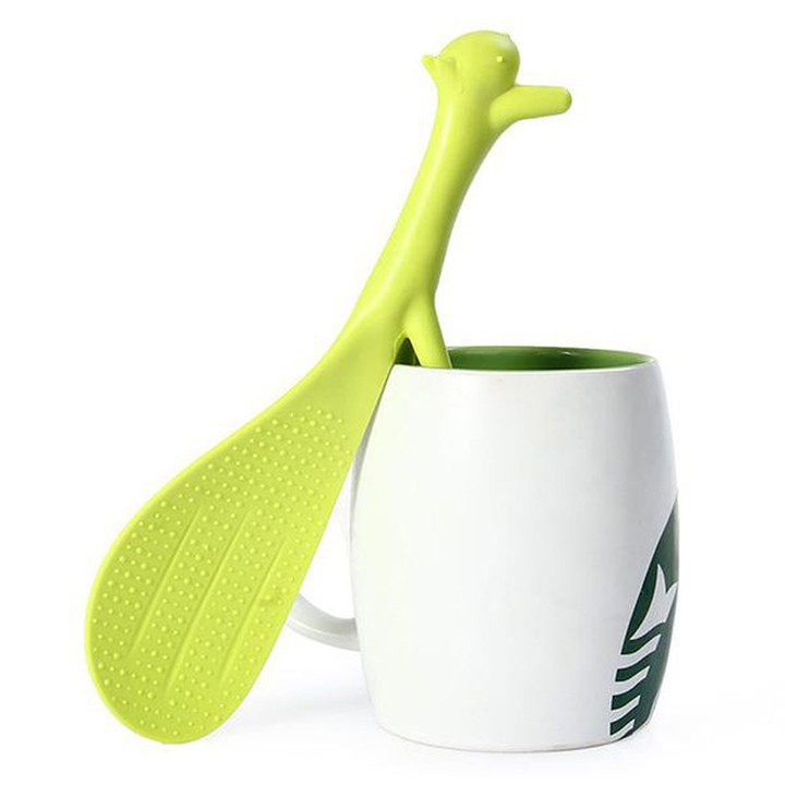 Vá xới cơm hình chú sóc HT143 - Giao Ngẫu Nhiên