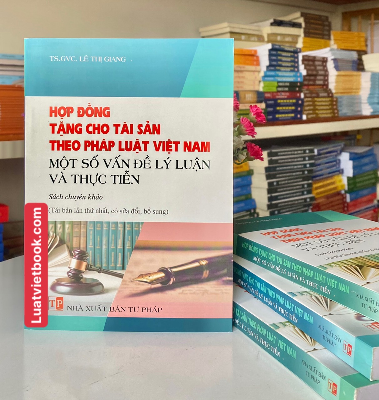 Hợp Đồng Tặng Cho Tài Sản Theo Pháp Luật Việt Nam - Một Số Vấn Đề Lý Luận Và Thực Tiễn