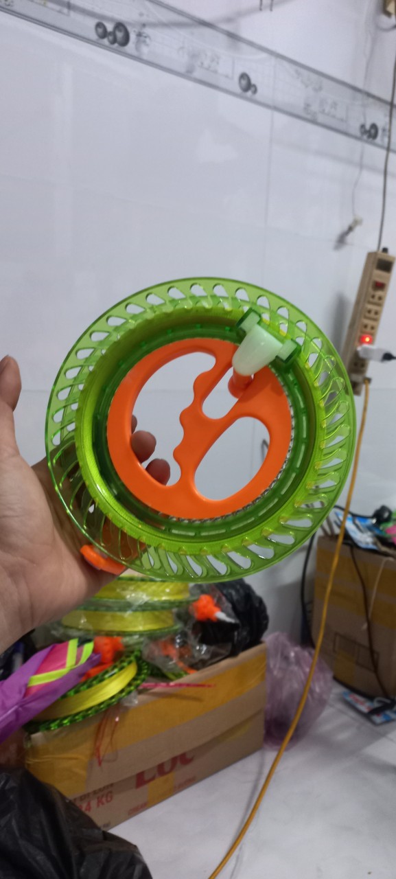 tay quay diều loại 16cm chứa 100m dây