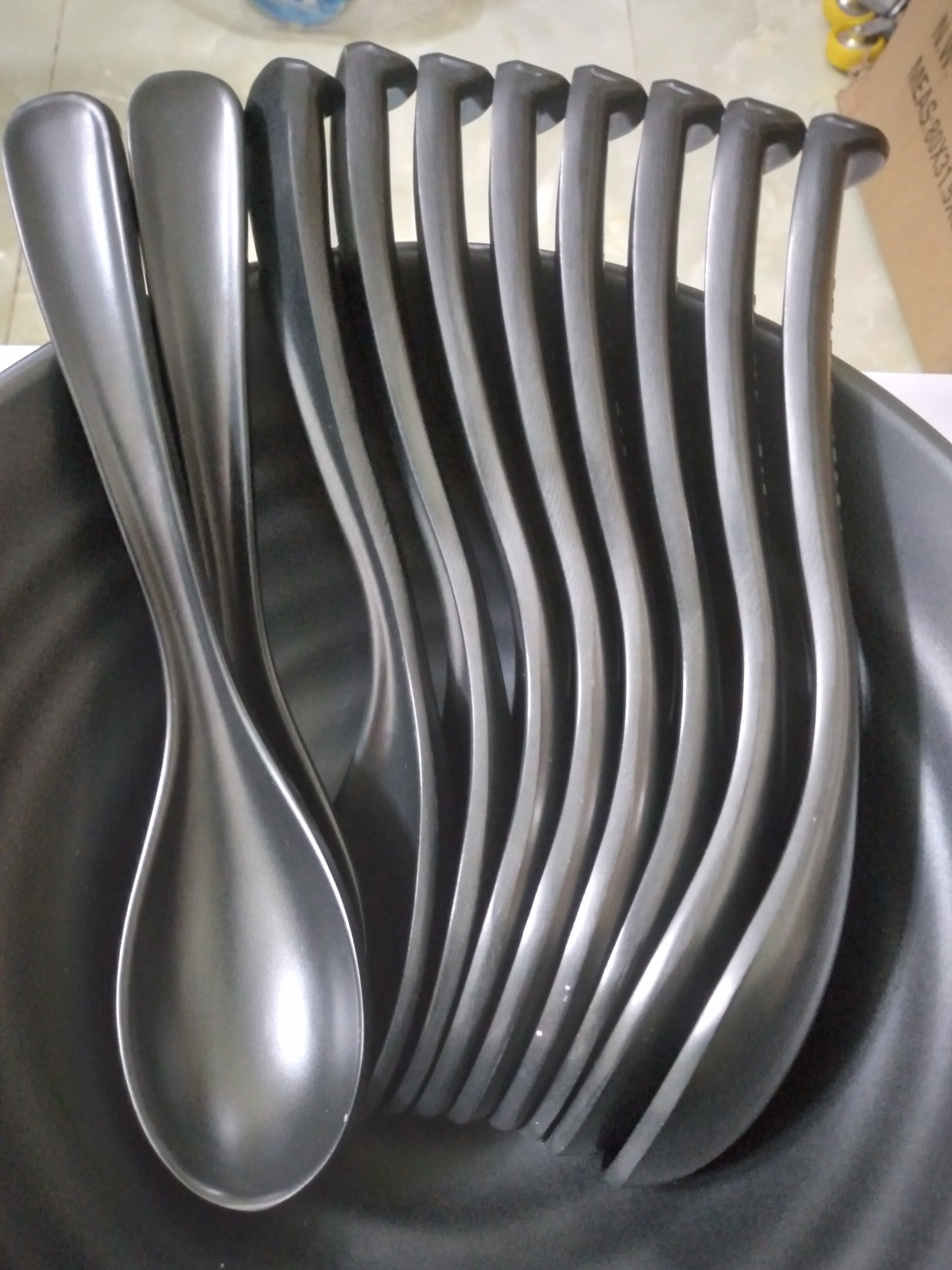 Bộ 10 muỗng cơm,súp, phở nhựa Melamine nhám đen Size 17cm