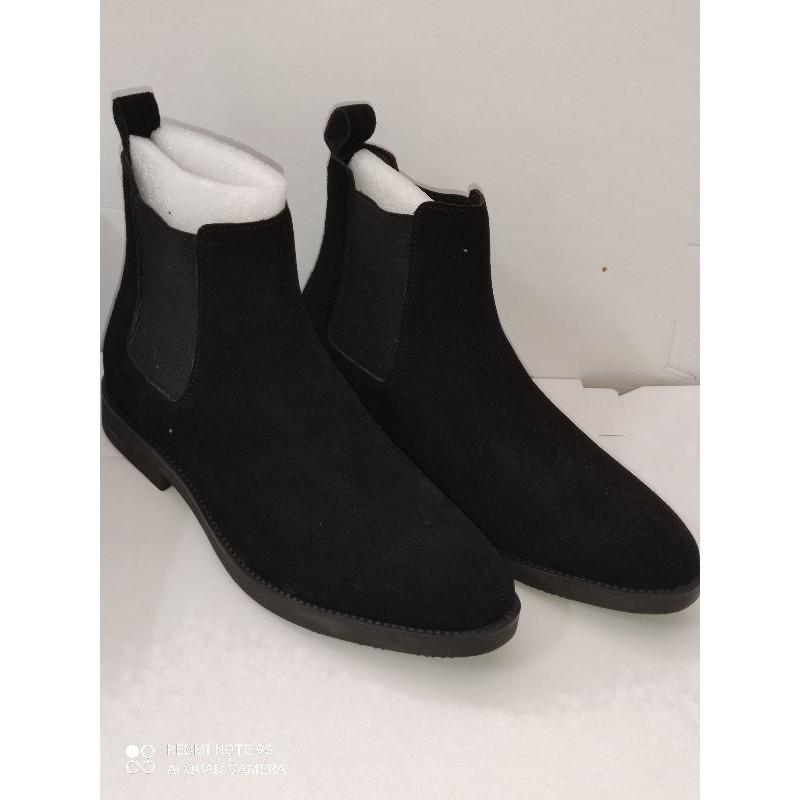 Chelsea boots lộn đen, đế crep