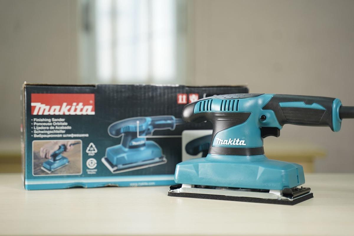 MÁY CHÀ NHÁM RUNG (83X228MM) 1275W MAKITA 9035H- HÀNG CHÍNH HÃNG