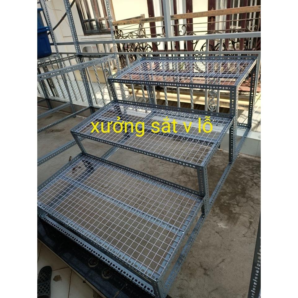 Kệ Sắt V Lỗ Bậc thang 3 bậc CÓ BÁNH XE( Lưới sắt ô vuông) khung sắt V3x3cm đa năng Cao NHIỀU KÍCH THƯỚC