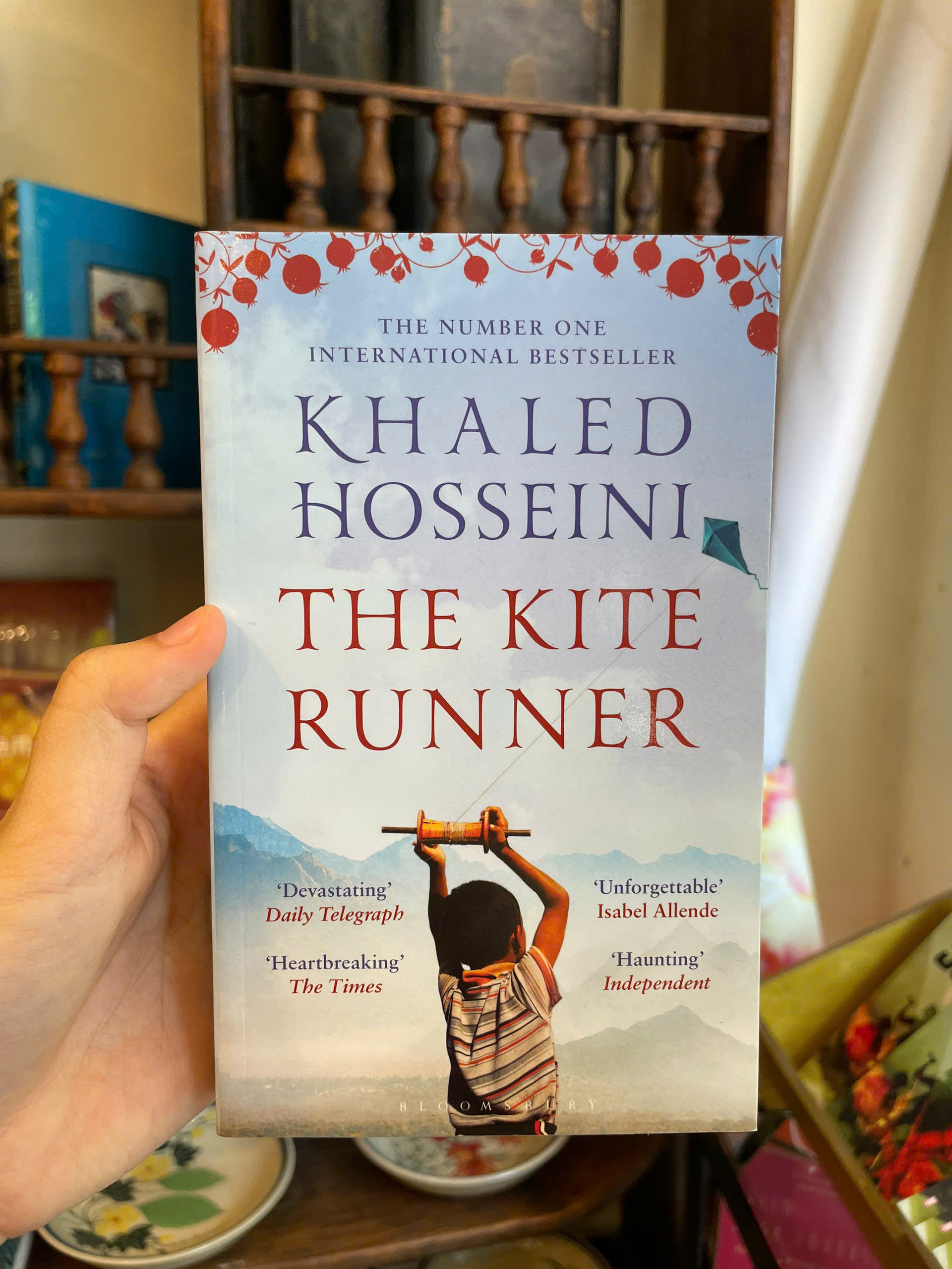 Sách - The Kite Runner by Khaled Hosseini - Fiction/Classics book in English - Sách Ngoại Văn