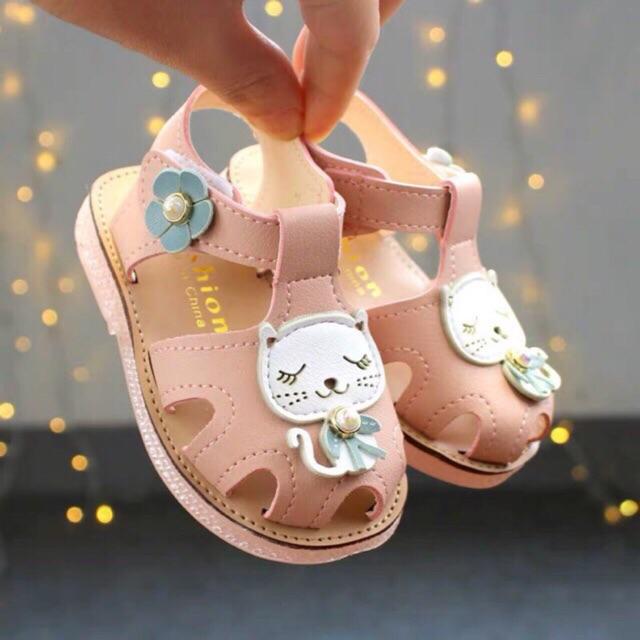 Sandals bé gái mèo