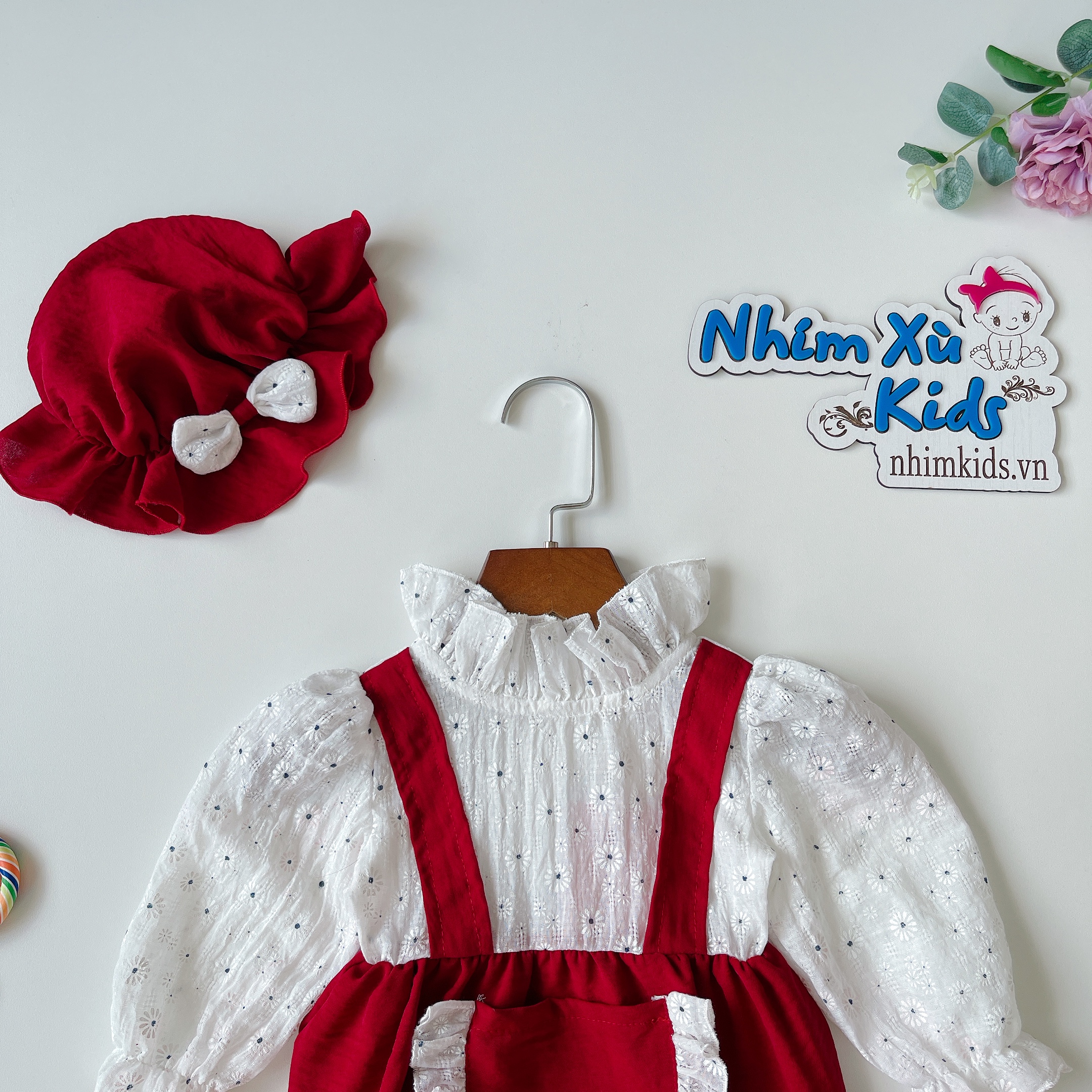 Body Túi Đỏ Đô Giả Yếm Phối Cổ Trắng Cho Bé Gái 3 Đến 12kg Chất Đũi Mềm Mát