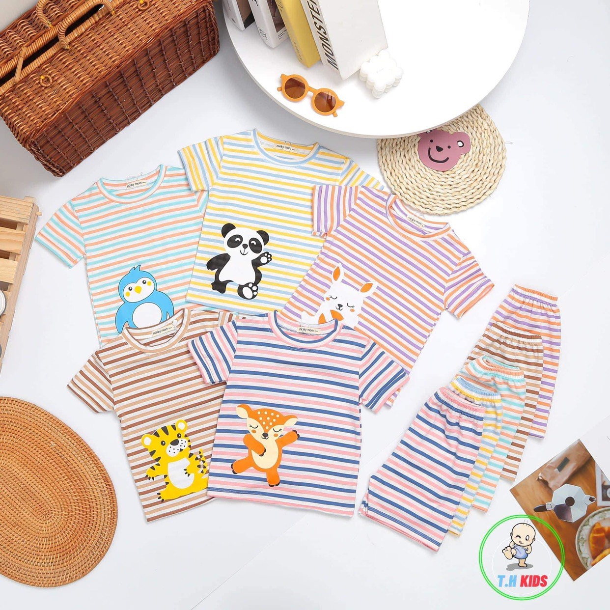 Bộ Cộc Tay THUN LẠNH MINKY MOM In Hình Toàn Thân Dễ Thương Cho Bé