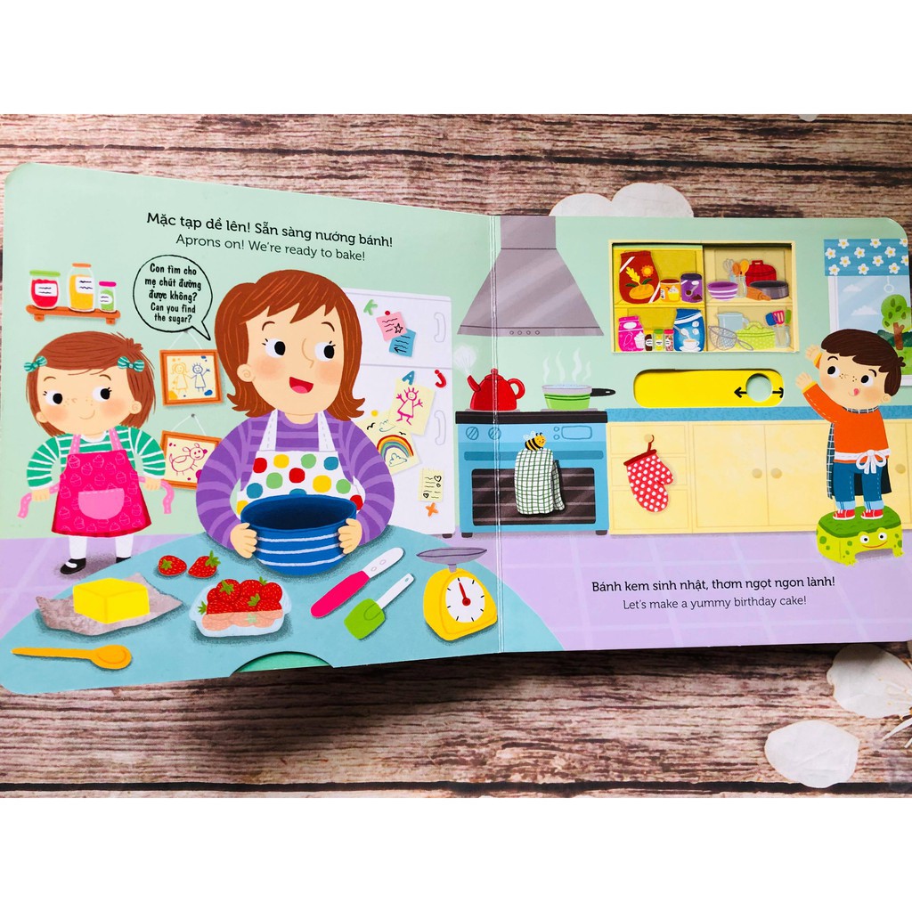 Sách - Sách Chuyển Động - Busy - Baking - Làm Bánh