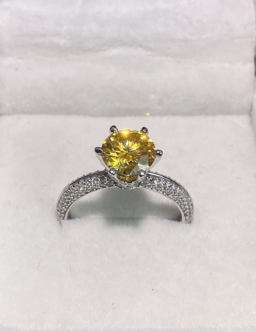 Phụ kiện đeo ngón tay Bạc 925 xi Kim viên chủ Kim Cương nhân tạo Moissanite Vàng hạt 1.5carat (7.5mm) -  R15.13