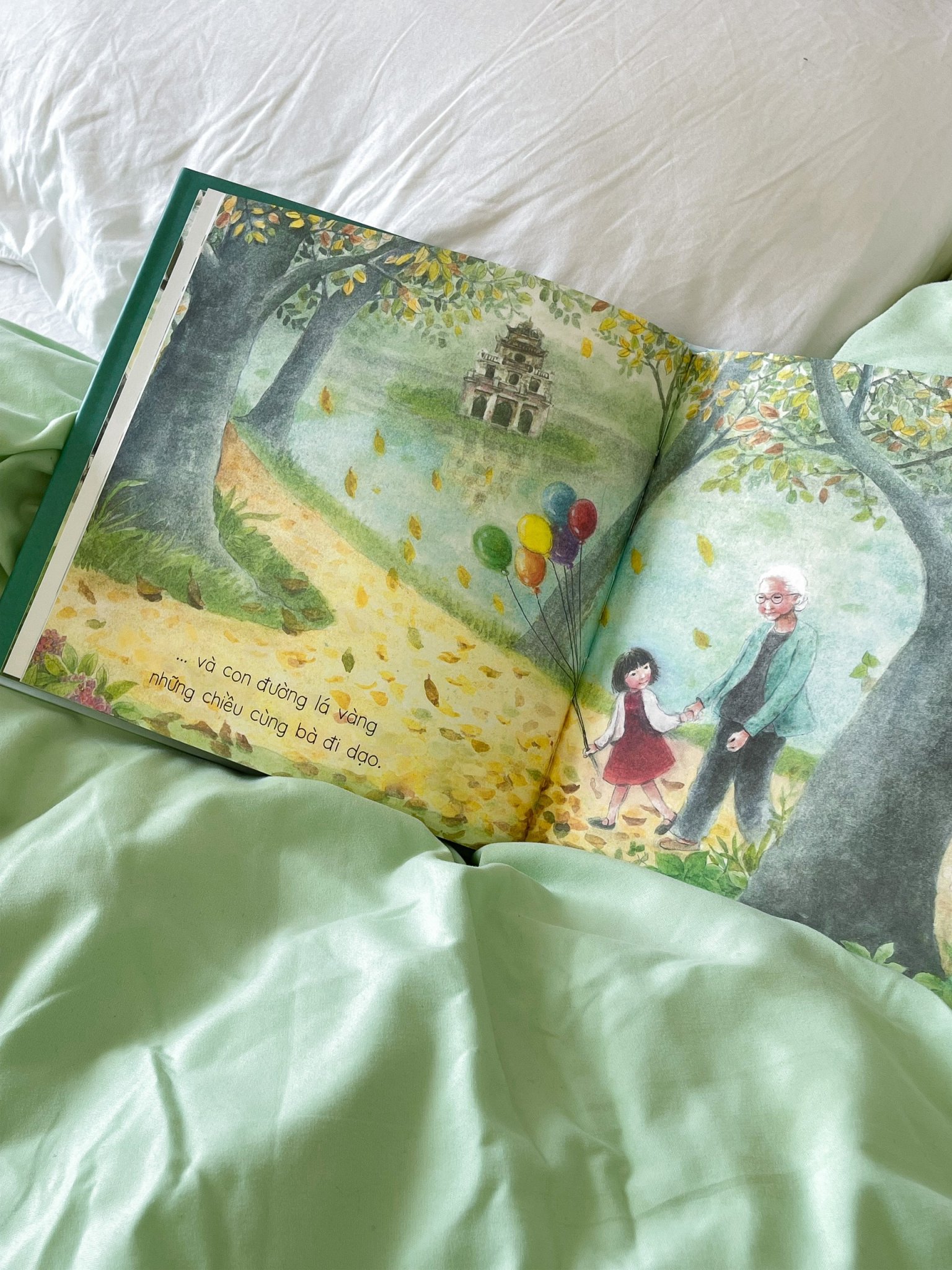 Tạm biệt bà ngoại - sách tranh thiếu nhi Crabit Kidbook