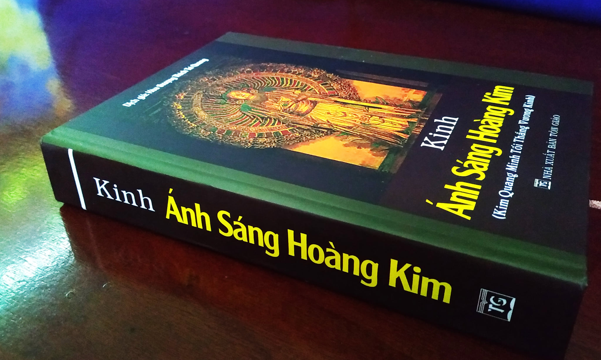 Kinh Ánh Sáng Hoàng Kim 