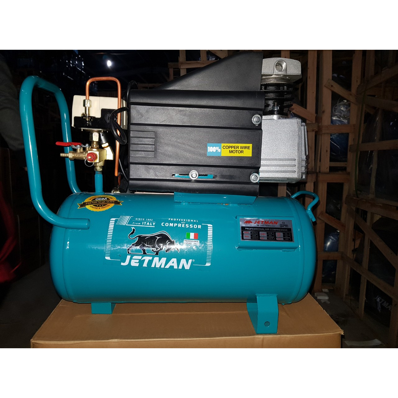 Máy nén khí có dầu liền trục Jetman 3HP, 30L lên hơi siêu nhanh