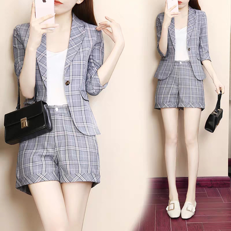 Bộ vest nữ caro quần short