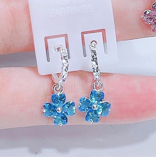 Bông tai trẻ em hình cỏ 4 lá chất liệu bạc ta MS62a