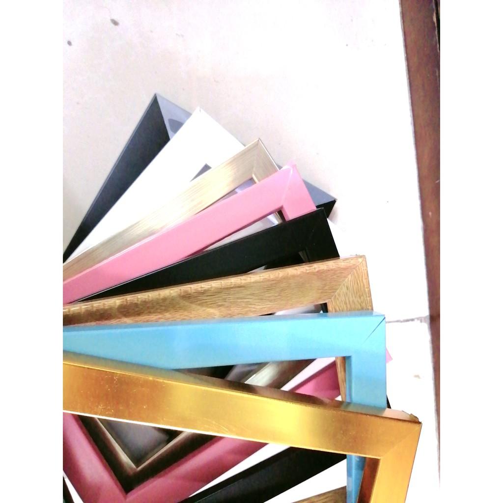 Khung ảnh 13x18cm kích thước lọt lòng 13x18cm, nhiều màu, bao gồm kiếng