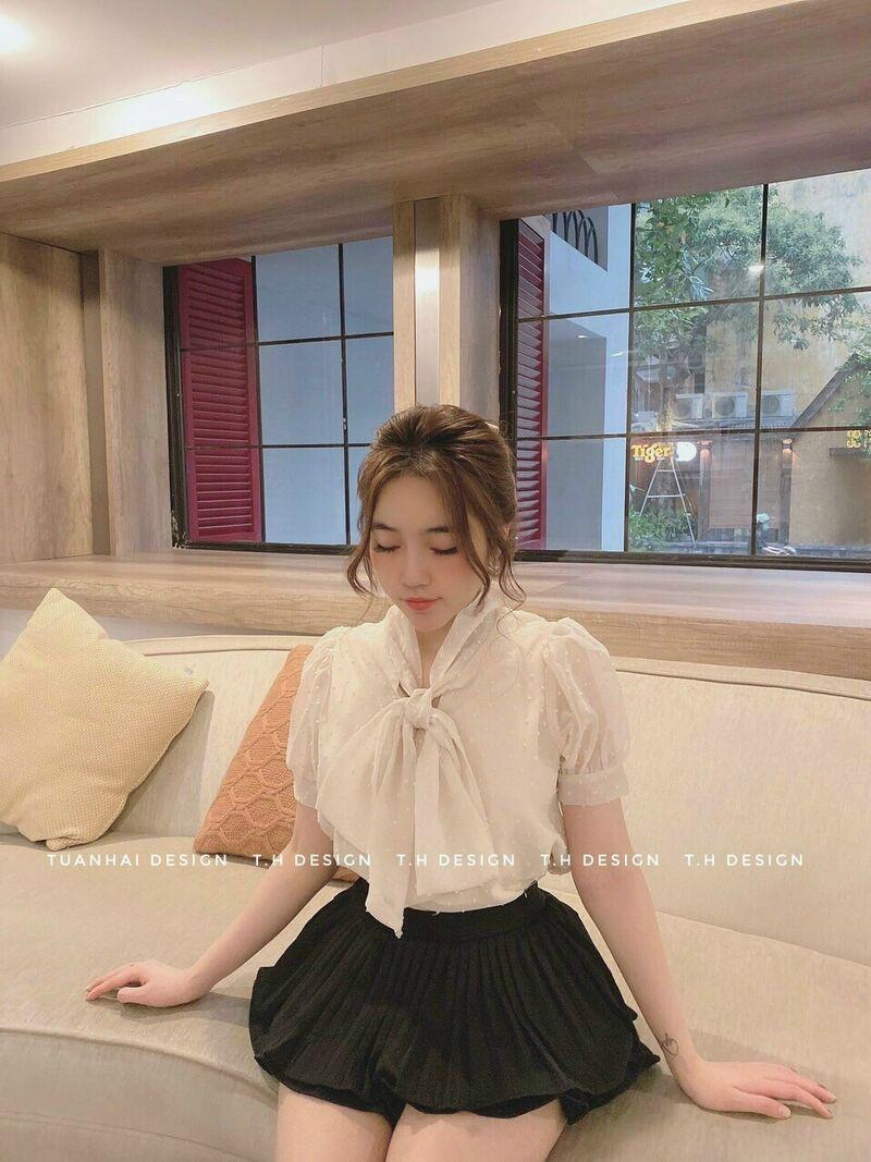 ÁO SƠ MI XỊN ĐẸP Áo sơ mi hoa nổi nơ ngực xinhh hàng hottrend
