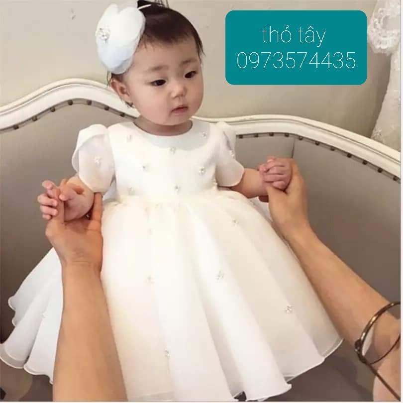 Đầm công chúa, váy công chúa trắng vaon kết hoa cho bé dự tiệc sinh nhật,