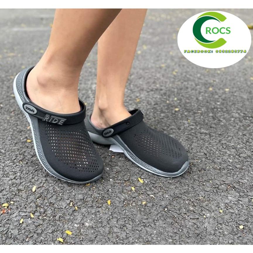 Dép sục nhựa đi mưa chống hôi chân CrocsCroslite Literide 360 clog màu Đen / Trơn