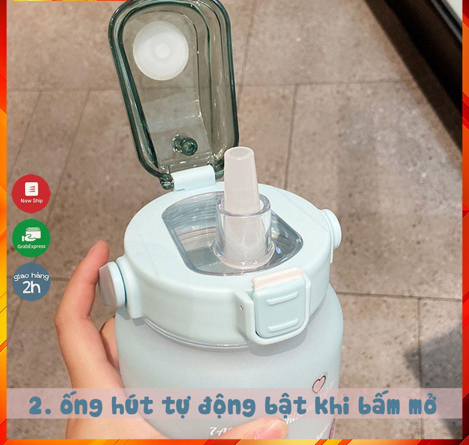 Bình đựng nước 2L dễ thương chia vạch báo giờ nhắc uống nước T3M tặng Sticker bình nước 2lit có ống hút tiện lợi
