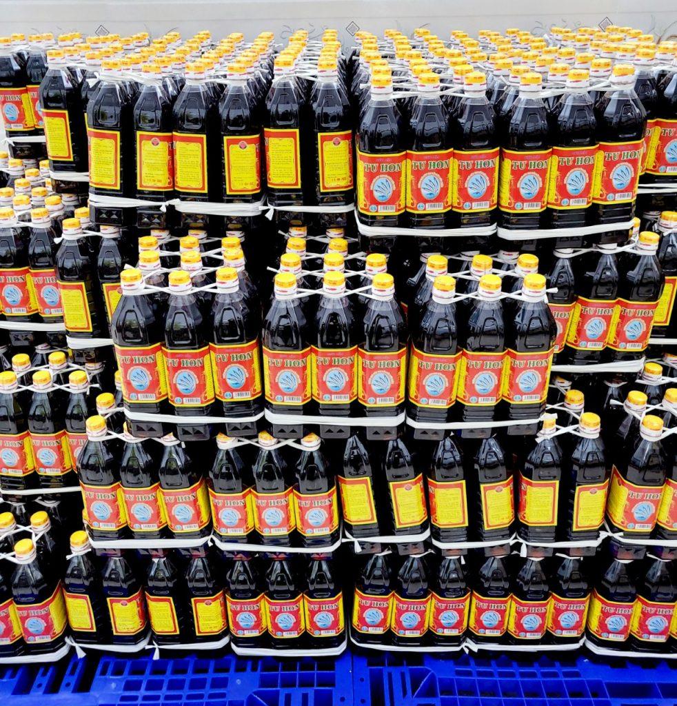 Nước mắm Tư Hon (Nhãn Đỏ) - Chai 1 lít