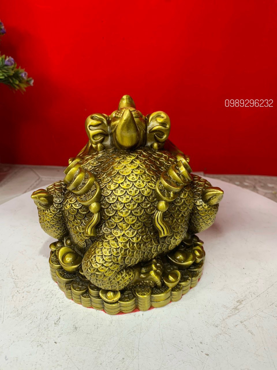 Tượng Cóc thềm thừ có sừng phong thuỷ bằng đồng vàng