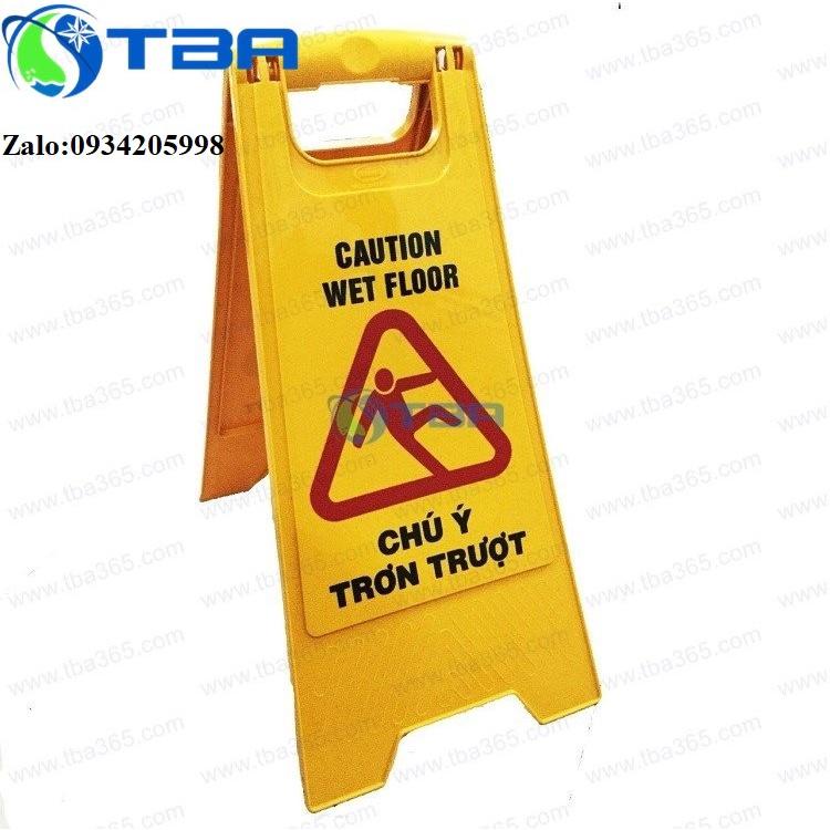 Biển thông báo chữ A màu vàng cao cấp ''CHÚ Ý TRƠN TRƯỢT''