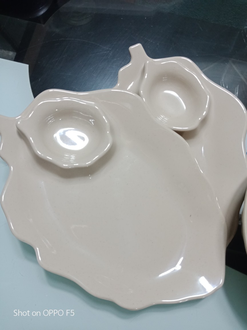 Dĩa lá 2 ngăn đựng trái cây, đồ ăn vặt nhựa Melamine nhiều màu