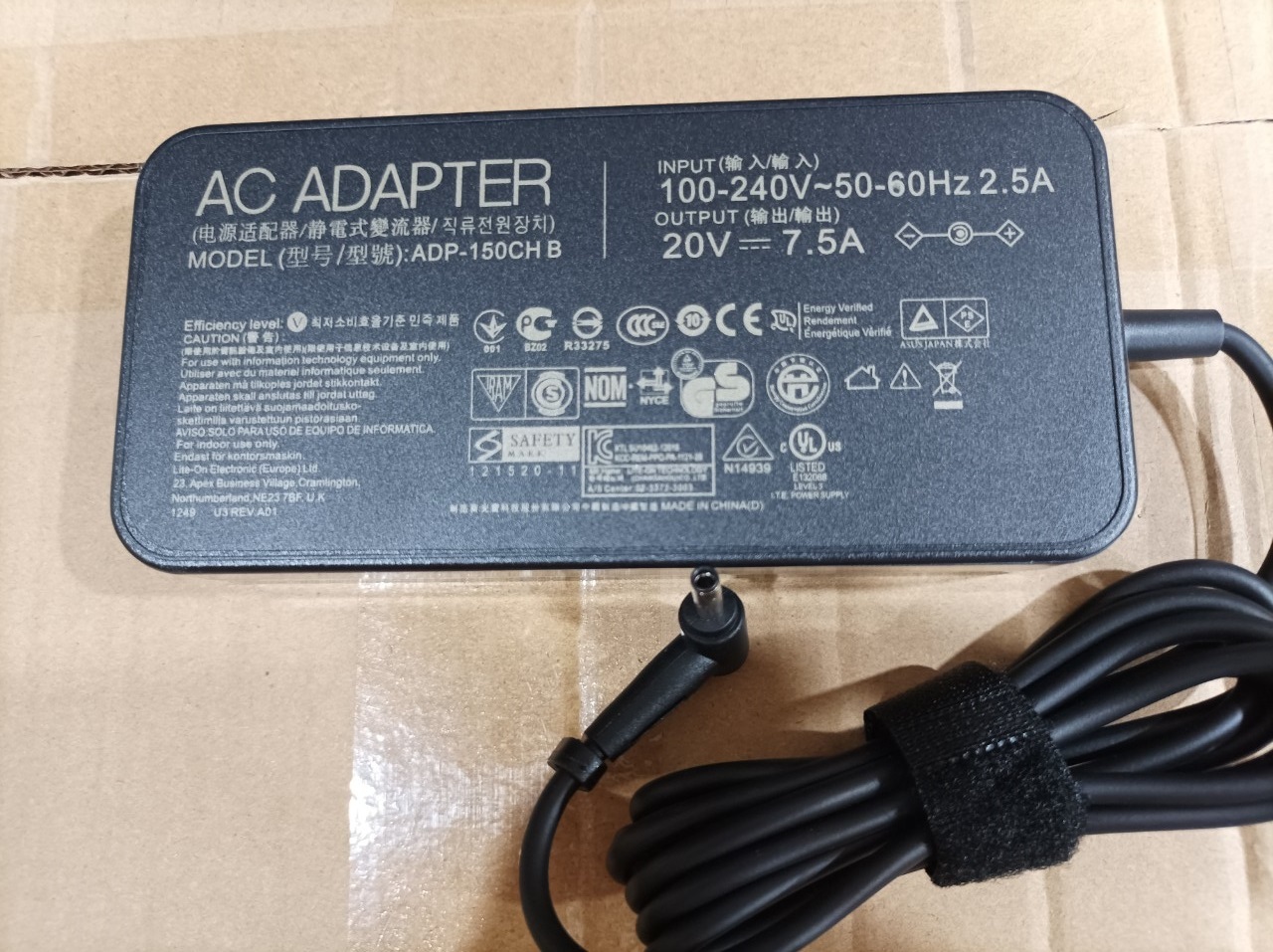 Sạc dành cho (adapter fit)  Laptop Asus All In One A5401WR A18-150P1A cord 4.5MM original 20V 7.5A 150w