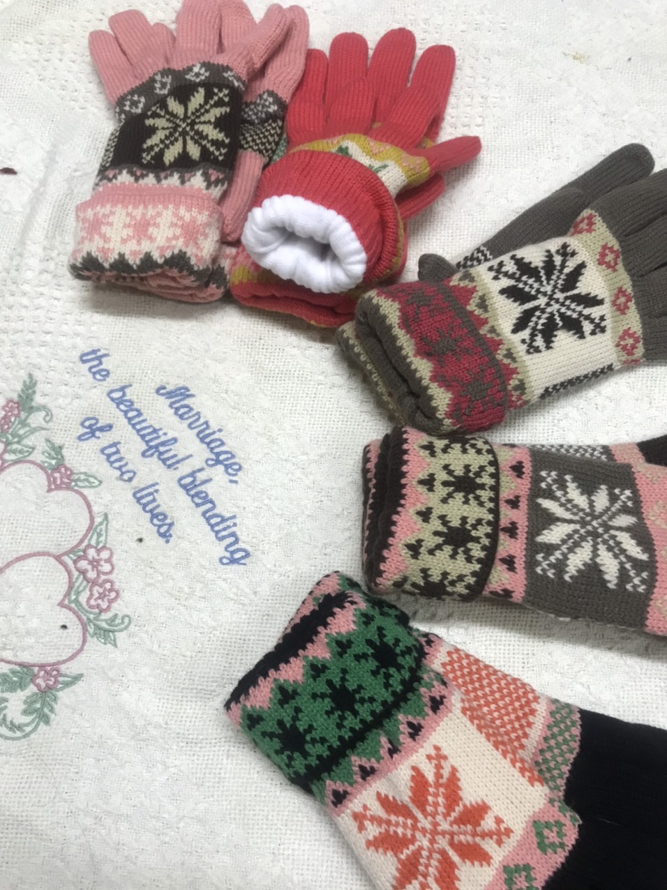 Găng Len Lót Nỉ Giao Màu Ngẫu Nhiên