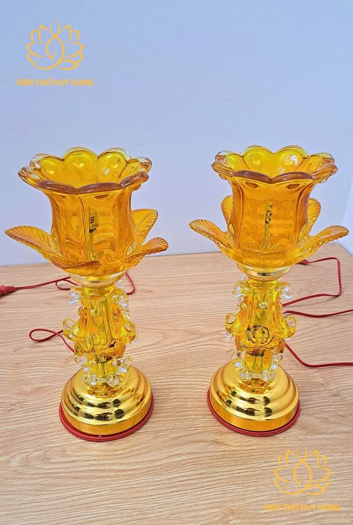 Đôi đèn thờ thủy tinh 1 bông hoa bóng đèn Led tiết kiệm điện năng cao 20 cm và cao 30 cm