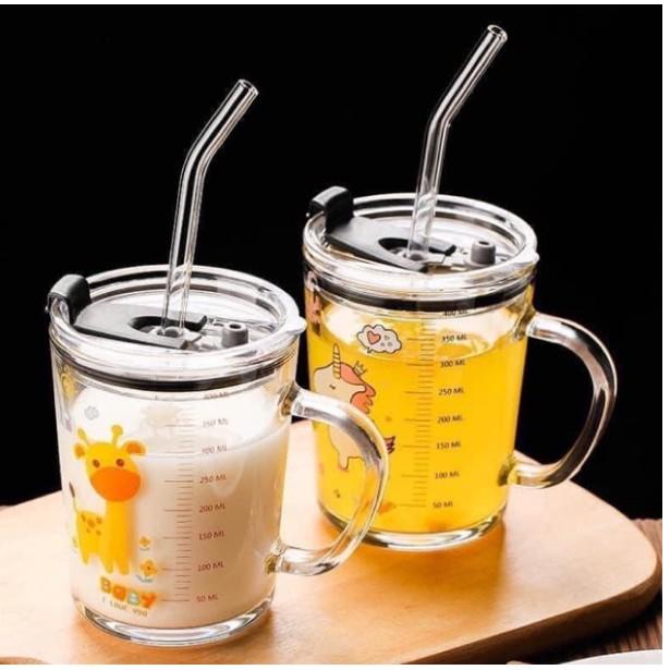 LY THỦY TINH CHIA VẠCH CHỐNG TRÀN DÀNH CHO BÉ